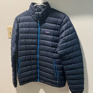 Dark blue Patagonia puffy jacket